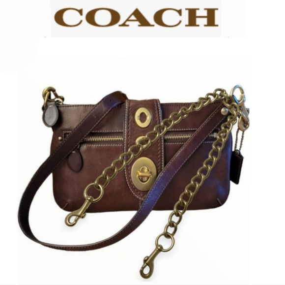 ⭐️ Coach Legacy Series Crossbody Leather Bag Host Pick ⭐️